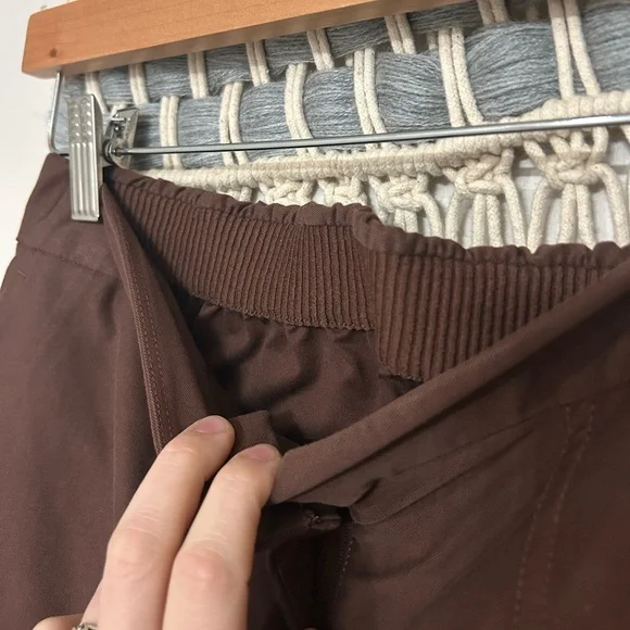 Lululemon Light Utilitech Cargo Pocket Pant - Picture 8 of 12